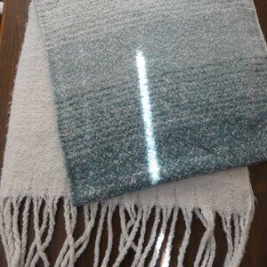 Mer Sea One Size Blue White Ombre Scarf Travel Wrap Fringed 80" x 20" Soft